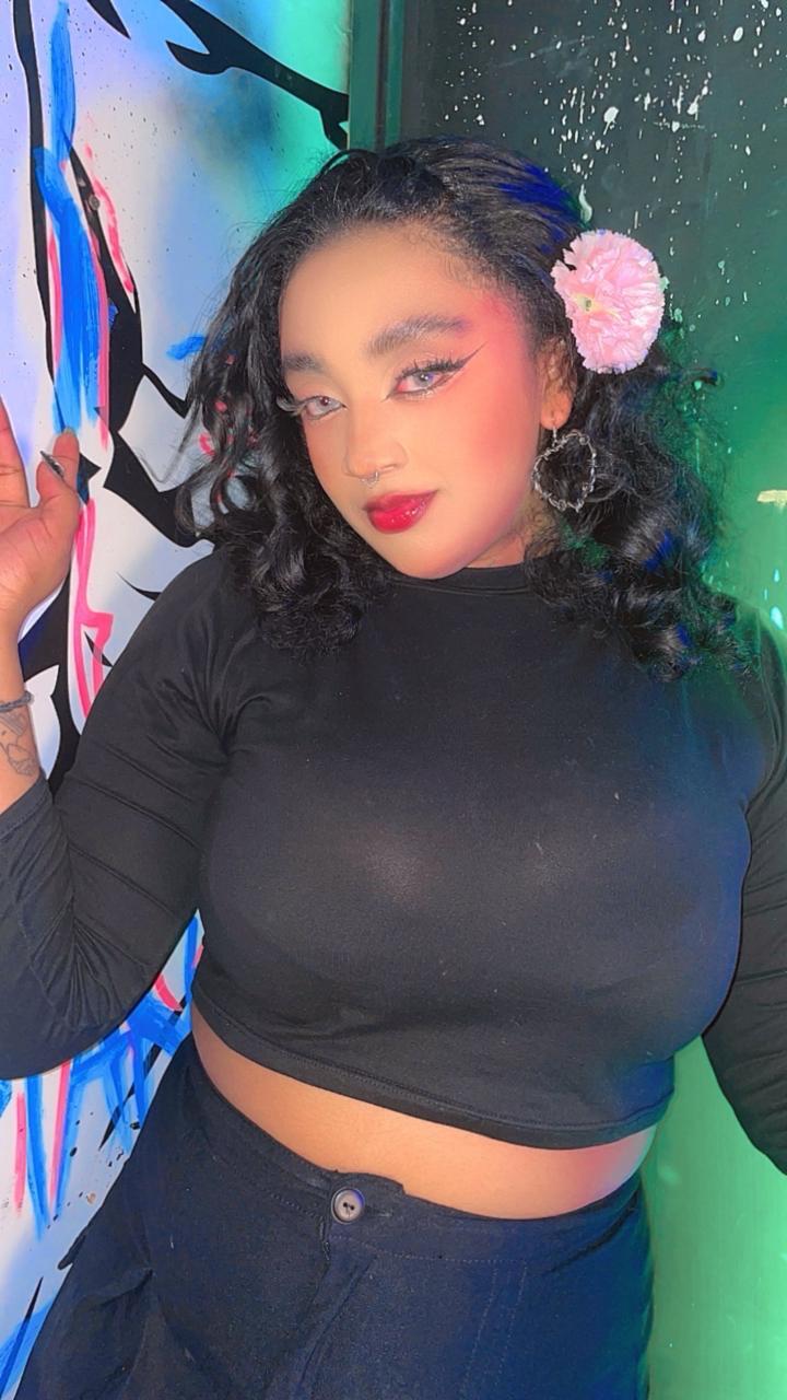 Live sex webcam photo for NovaSwan #7784045