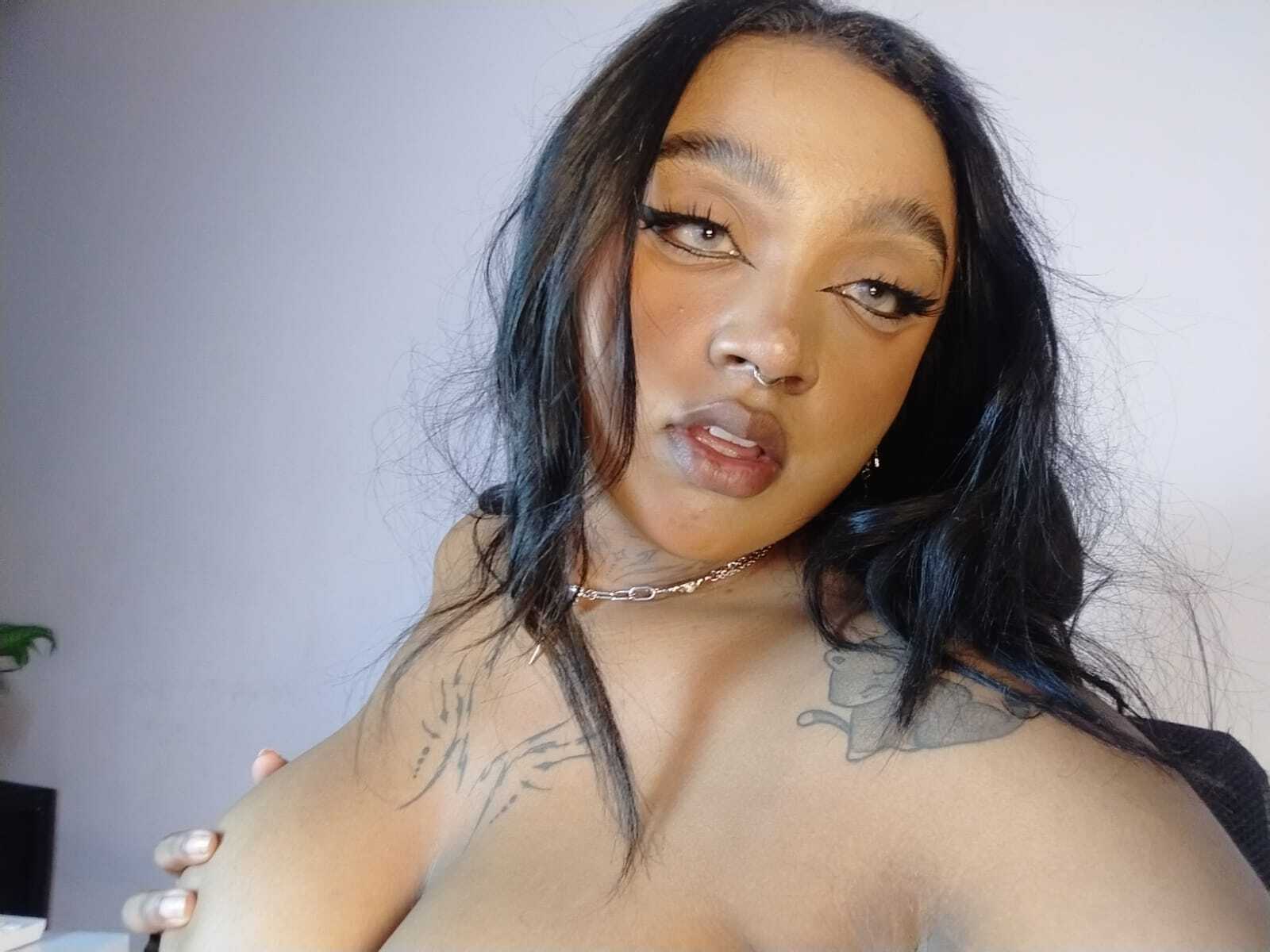 Live sex webcam photo for NovaSwan #7784113