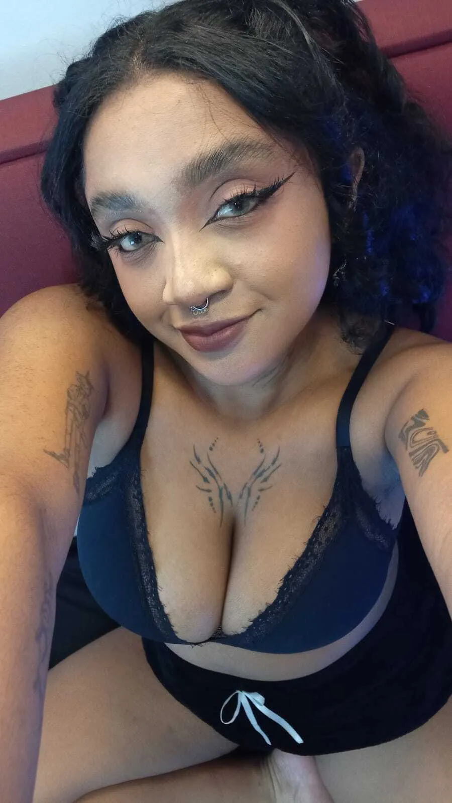 Live sex webcam photo for NovaSwan #7784038