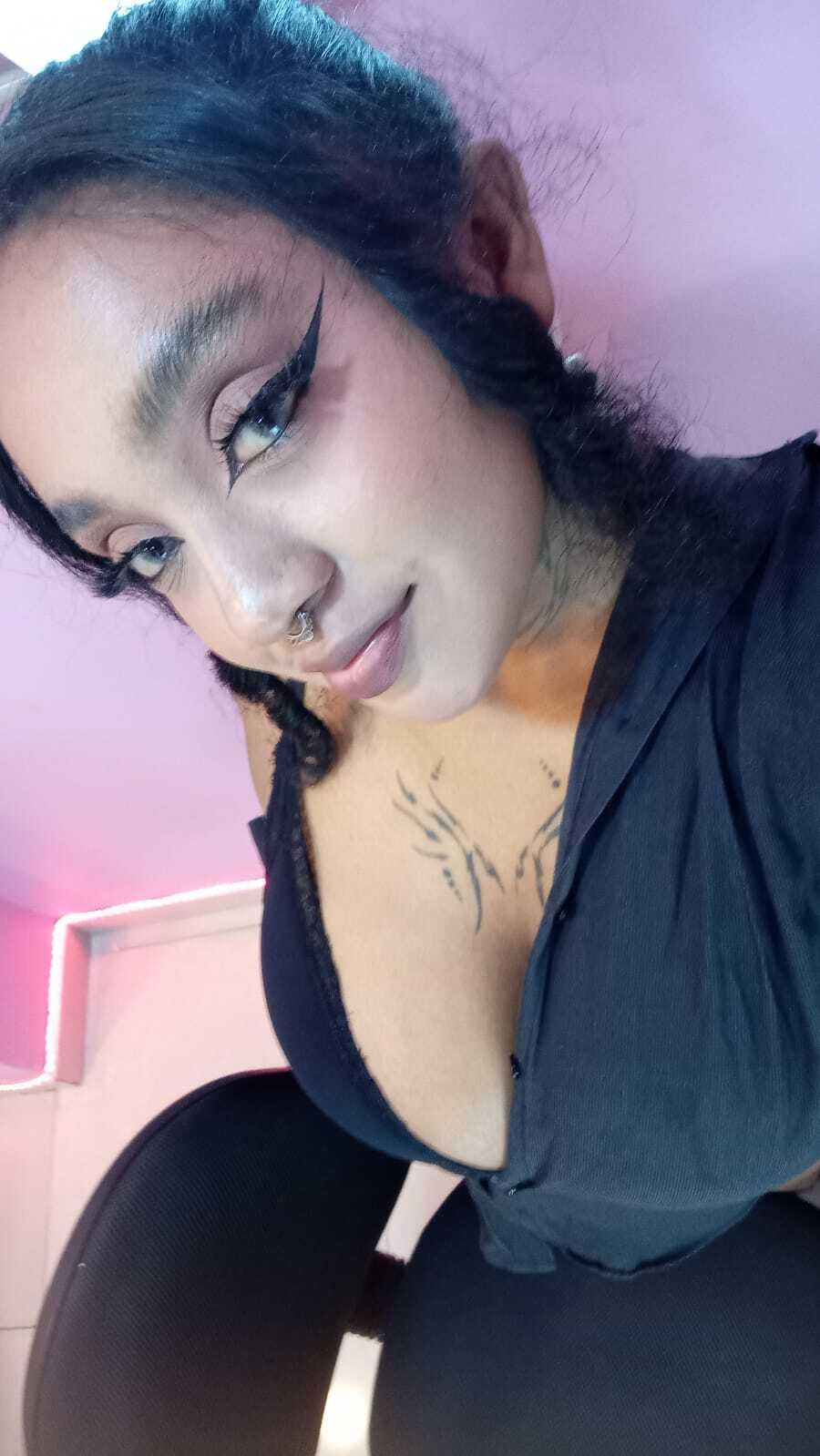 Live sex webcam photo for NovaSwan #7784036