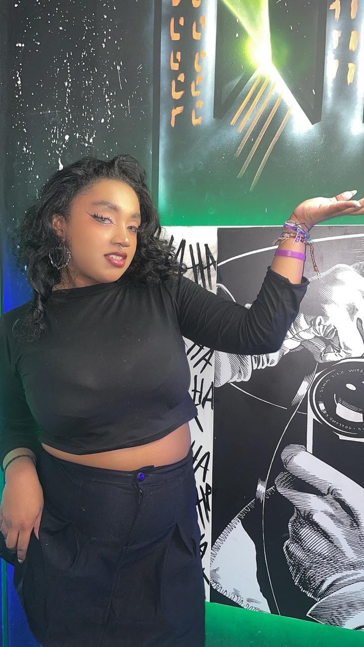 Live sex webcam photo for NovaSwan #7784077