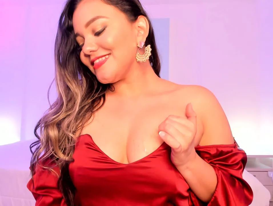 Live sex webcam photo for JazzyHunk #8358386