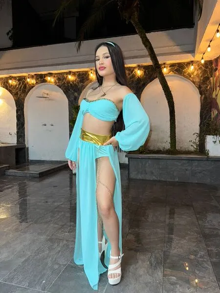 Live sex webcam photo for DhapneMiller #6326980