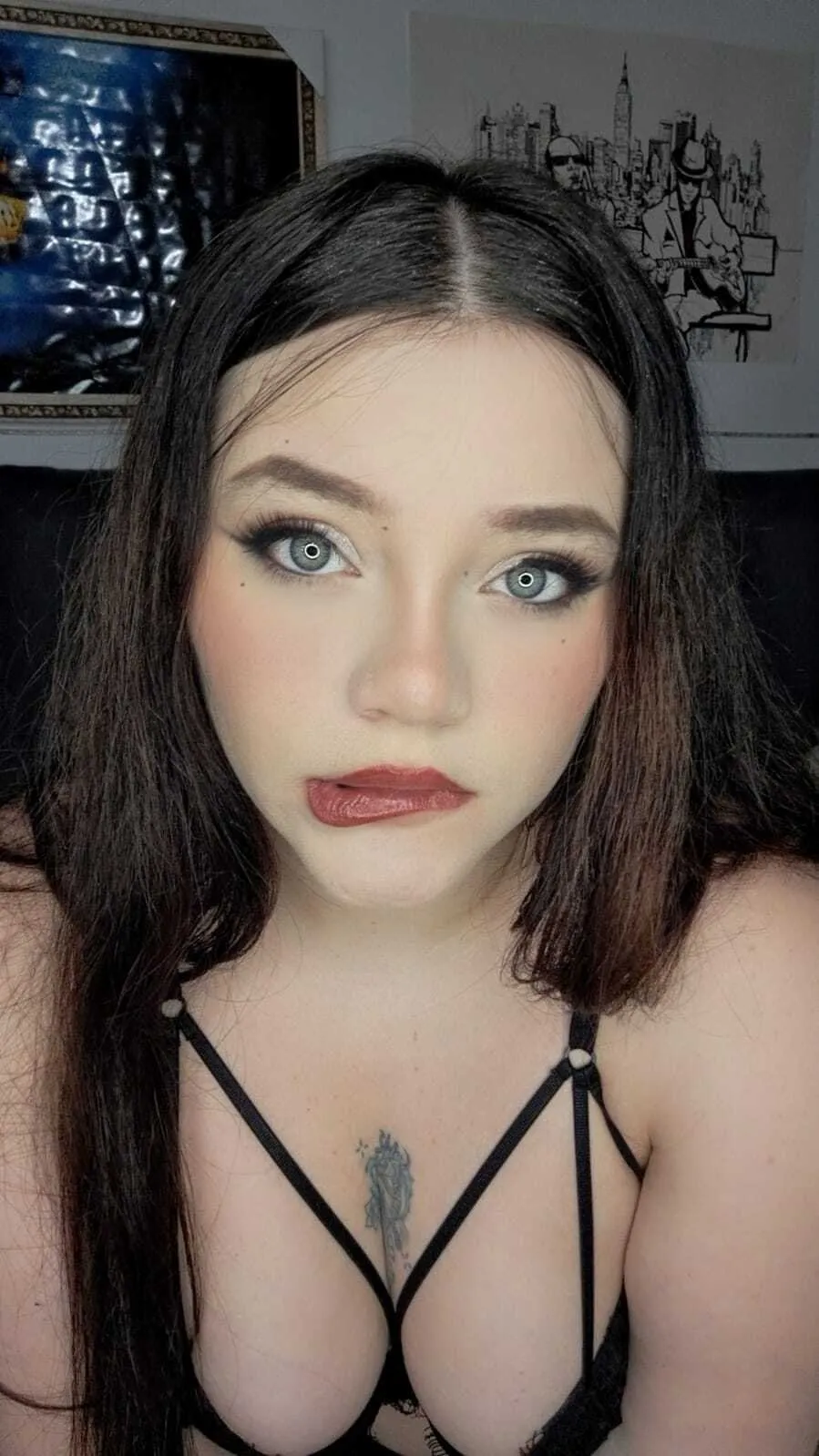 Live sex webcam photo for issabellrovertss #7335343