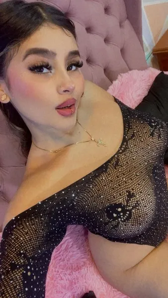 Live sex webcam photo for SophieMartini #6319040