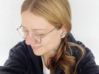 Live sex webcam photo for VicktoriaLou #8741056