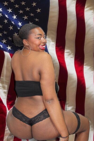 Live sex webcam photo for claerehony #6337206