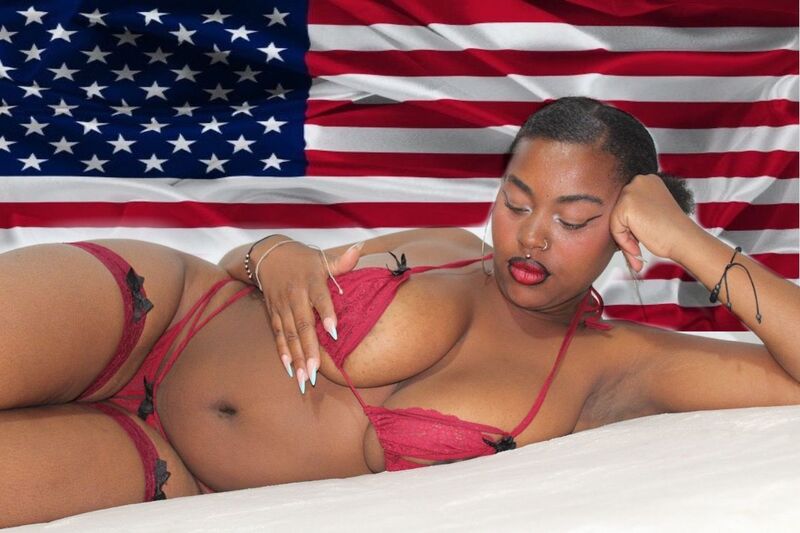 Live sex webcam photo for claerehony #6337203