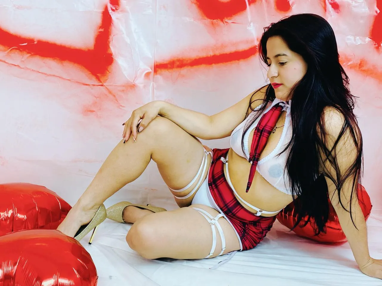 Live sex webcam photo for MariaClayy #8284369