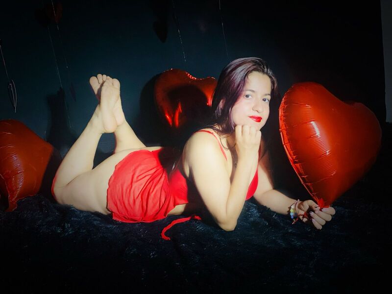 Live sex webcam photo for MariaClayy #7928317