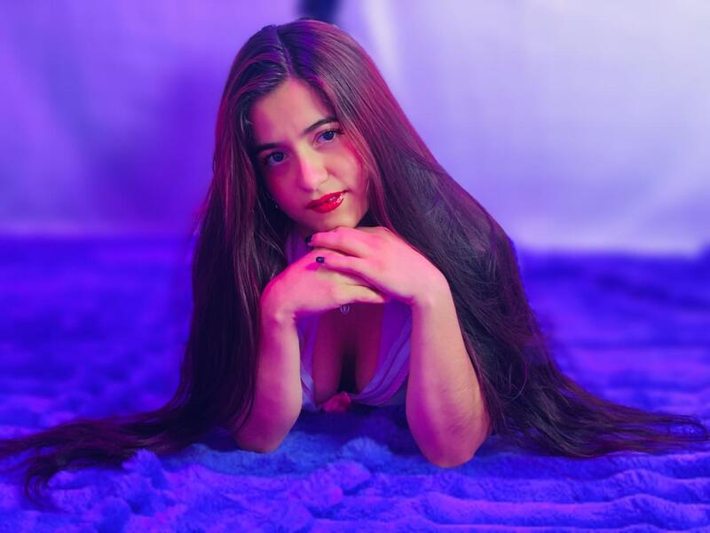 Live sex webcam photo for MariaClayy #7928338