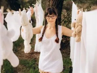 Live sex webcam photo for TessaCutie #6295383