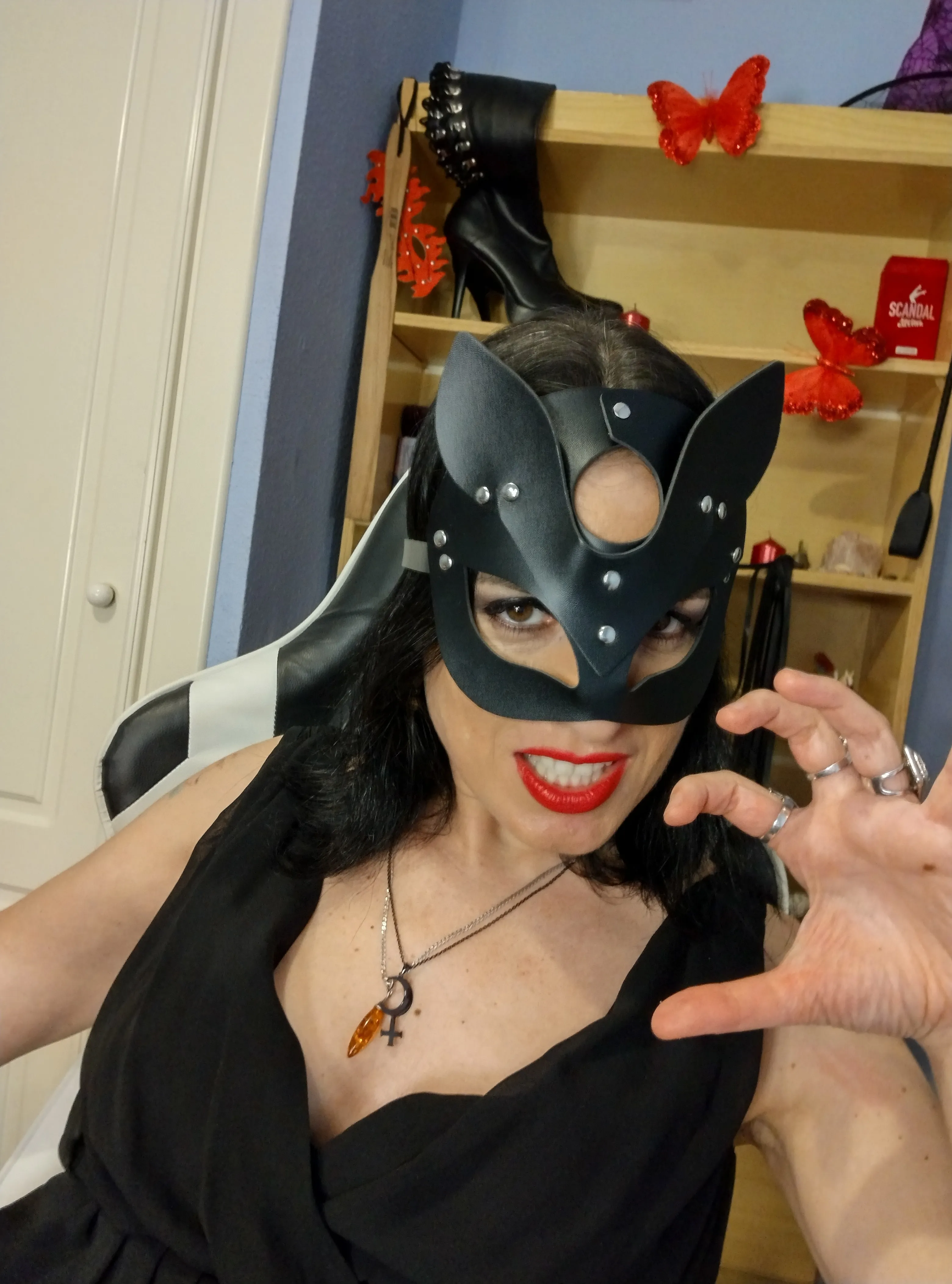 Live sex webcam photo for MistressBlackMoonLilith #7772218