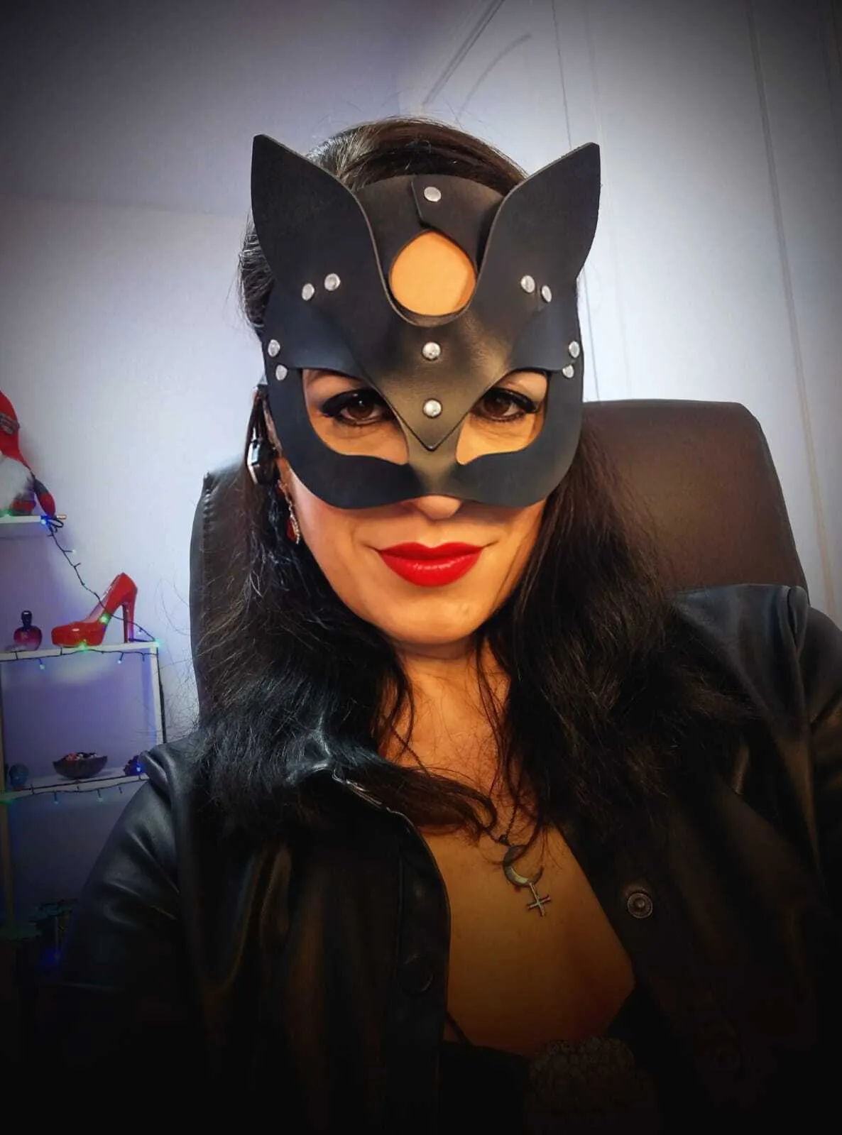 Live sex webcam photo for MistressBlackMoonLilith #7772253