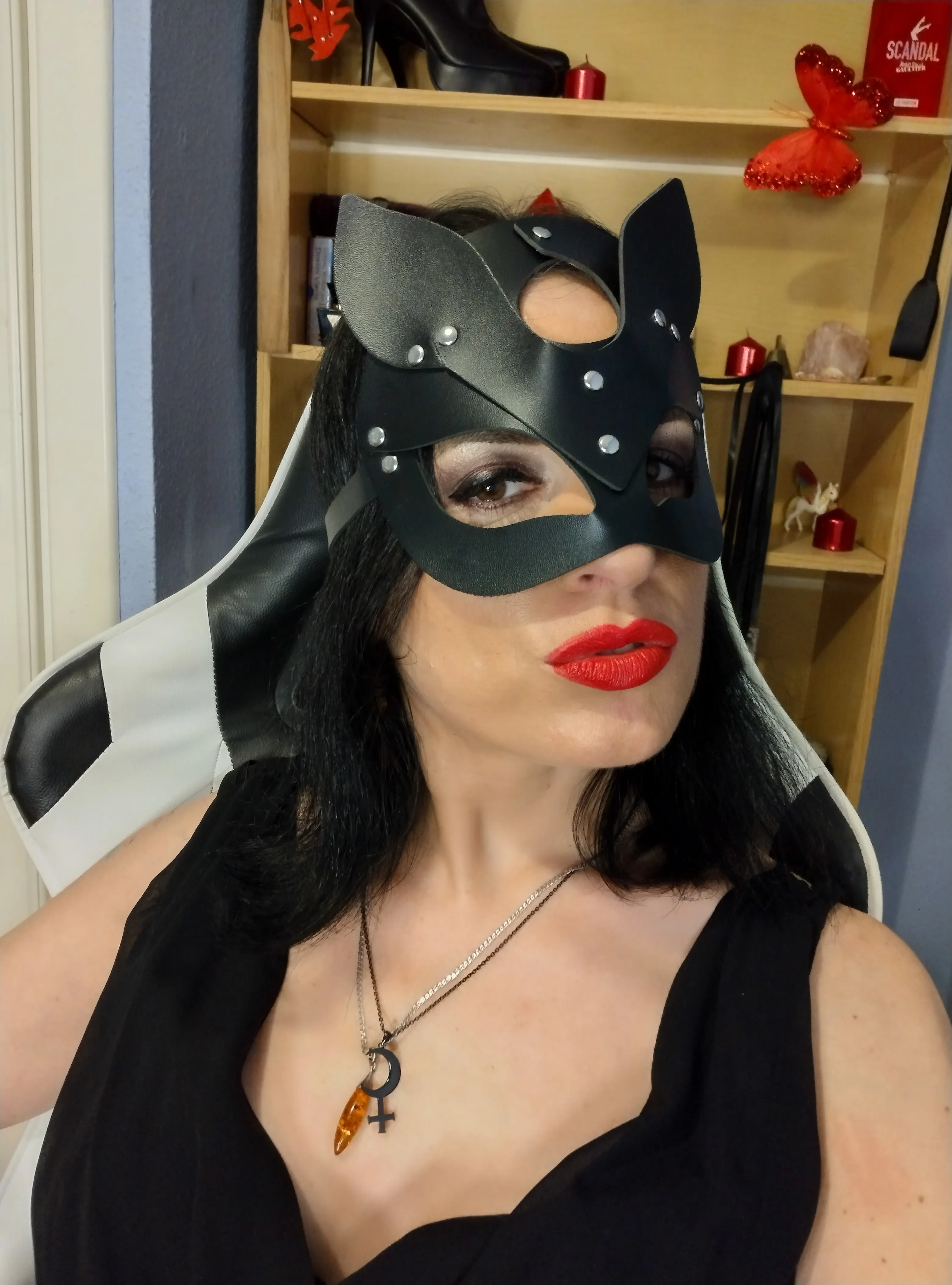 Live sex webcam photo for MistressBlackMoonLilith #7772238