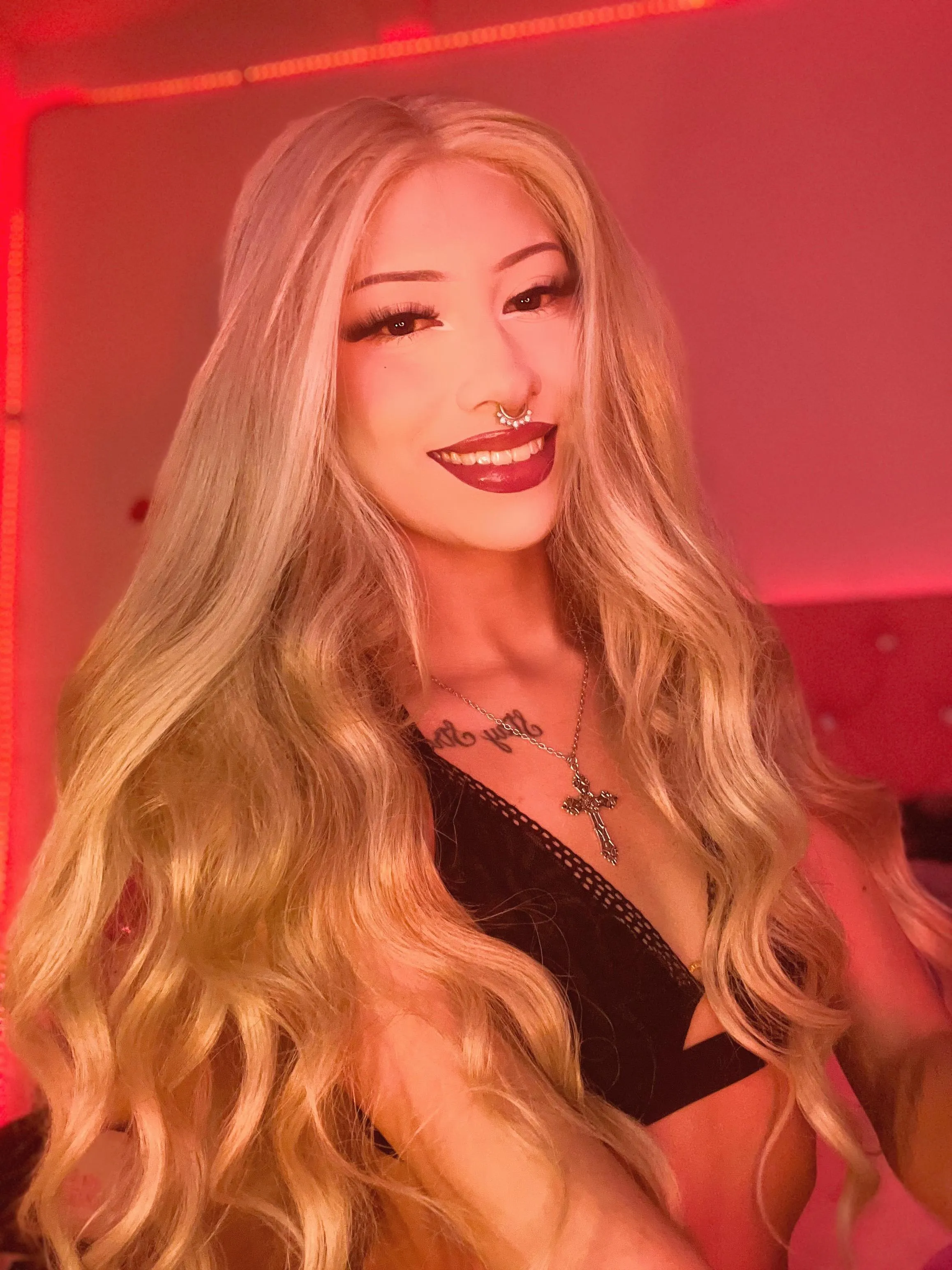 Live sex webcam photo for EmmaBrownLee #7407417