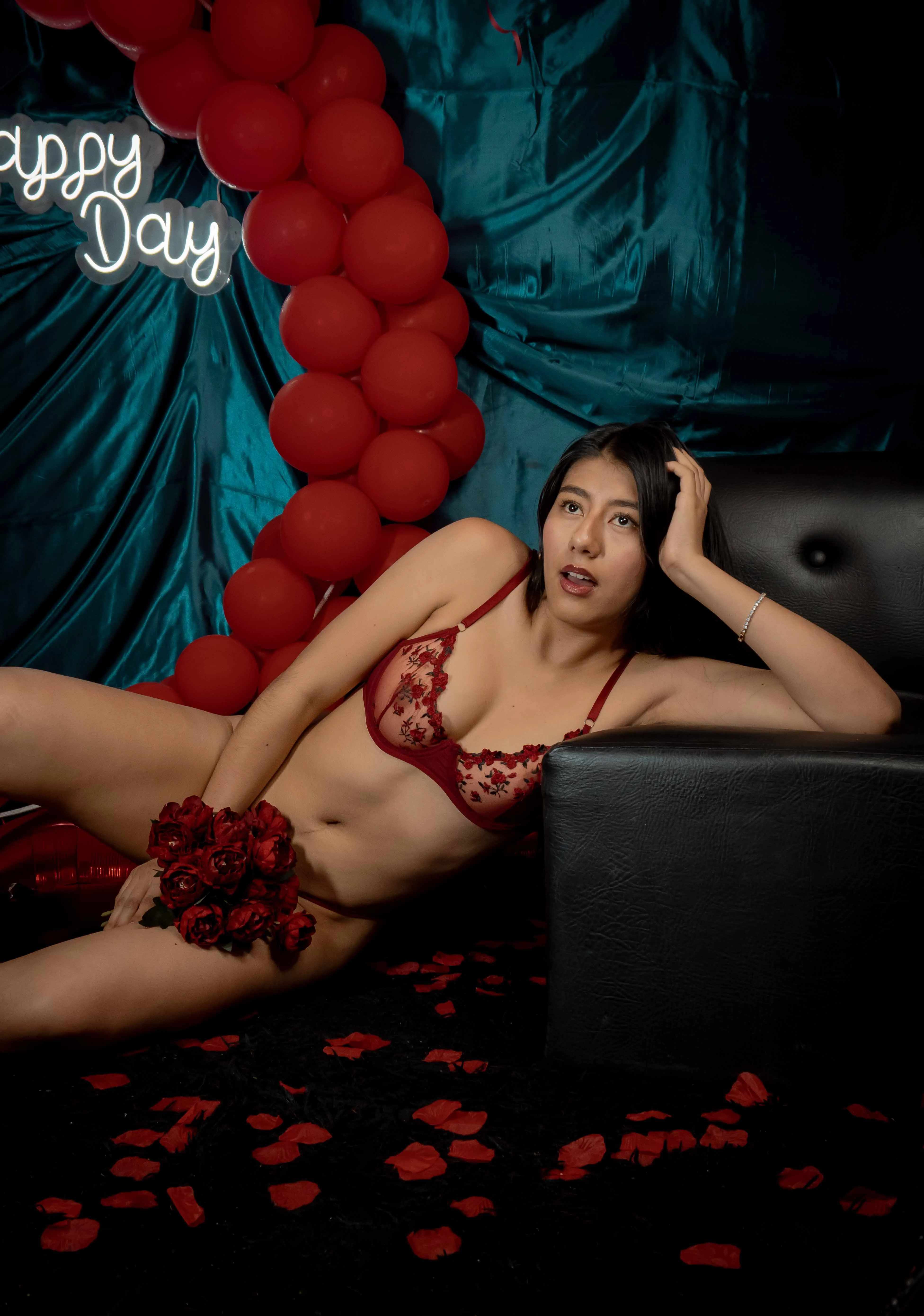 Live sex webcam photo for CarlyCarla #6858580
