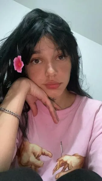 Live sex webcam photo for Hela_nordik #6406757