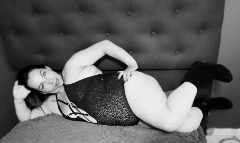 Live sex webcam photo for JuliethaKumari #6314604