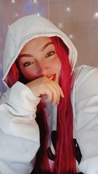 Live sex webcam photo for NicholeN18 #6359335