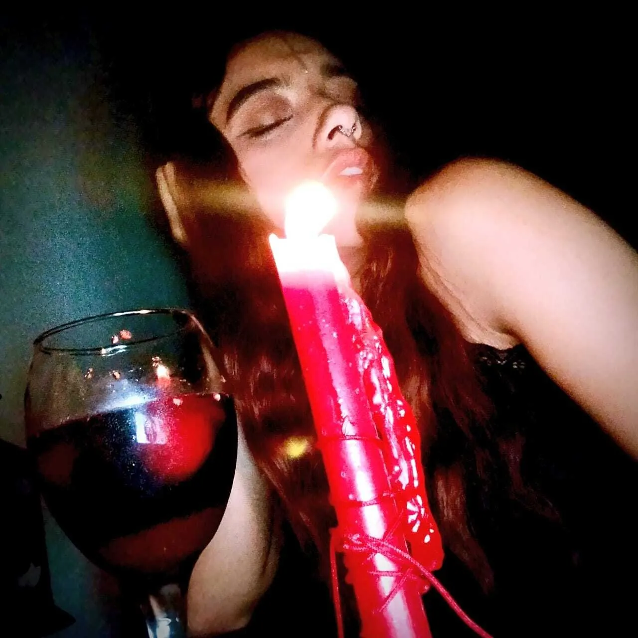 Live sex webcam photo for roxydubois #7414531