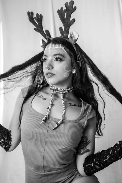 Live sex webcam photo for roxydubois #7414510