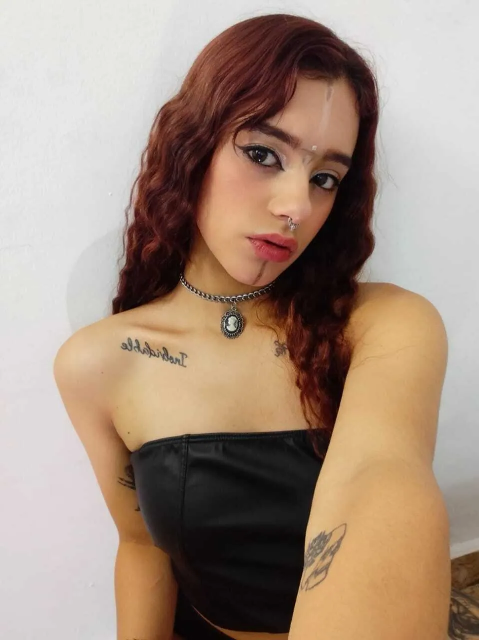 Live sex webcam photo for roxydubois #7414528