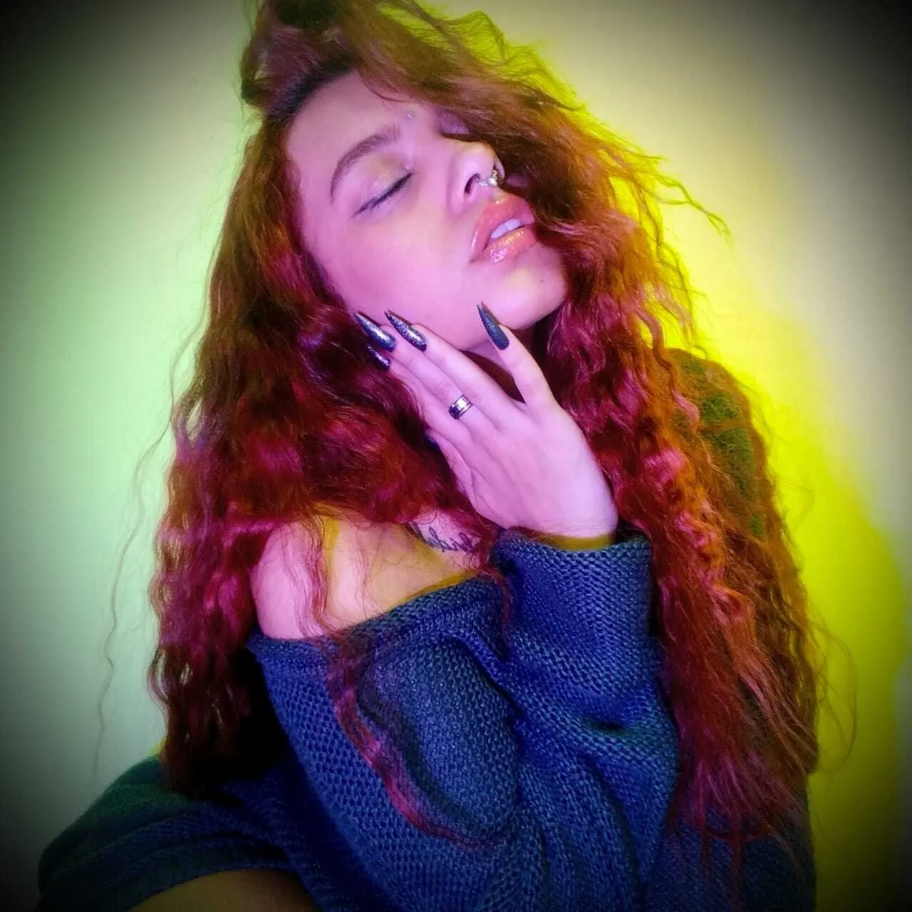 Live sex webcam photo for roxydubois #7414538