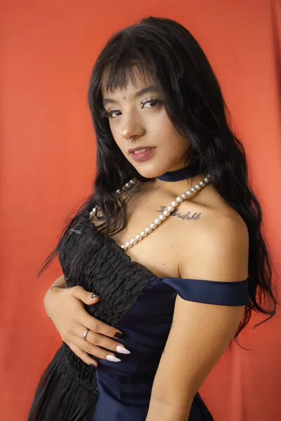 Live sex webcam photo for roxydubois #7414494