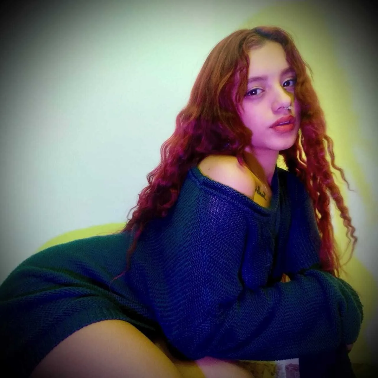 Live sex webcam photo for roxydubois #7414539