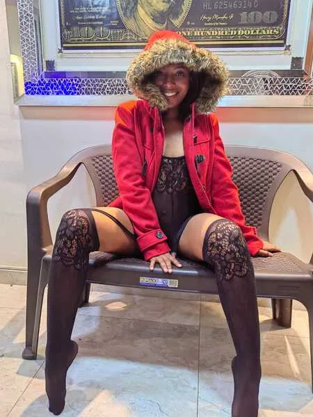 Live sex webcam photo for IsabellaNasam #6337930