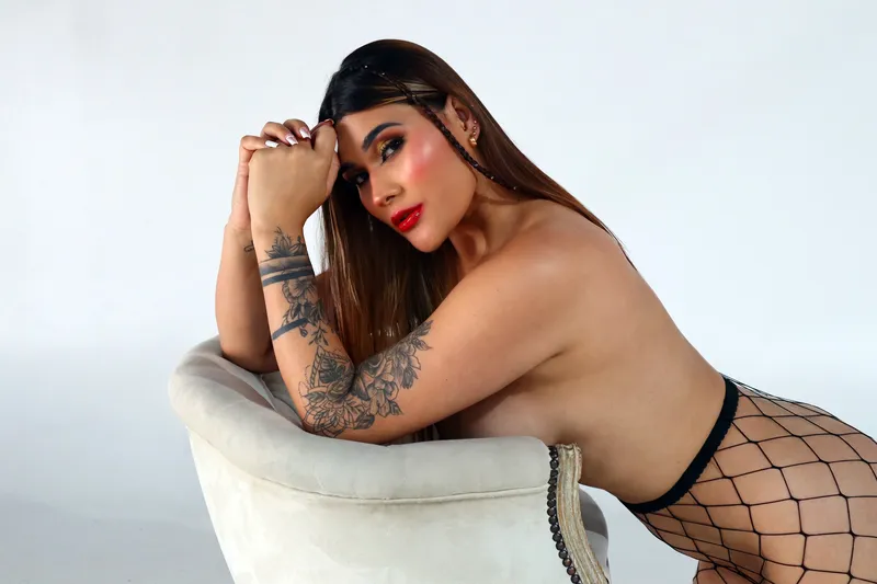 Live sex webcam photo for Cielo_Ferrari #6313983