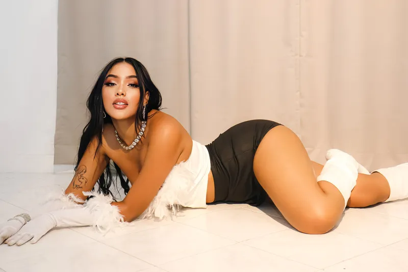 Live sex webcam photo for NikittaMusse #6301787