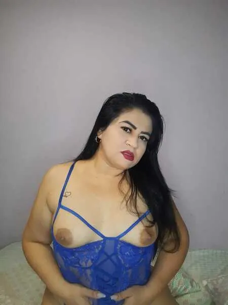 Live sex webcam photo for YULI22ALDANA #6306396