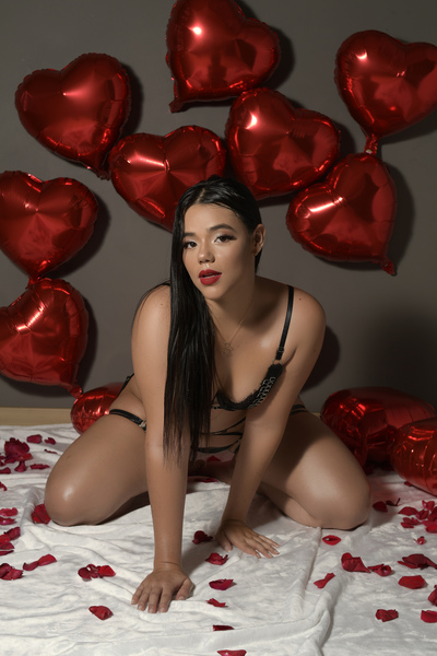 Live sex webcam photo for AnnieLacroftt #6312571