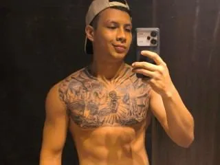 Live sex webcam photo for AaronWolfe #6550714