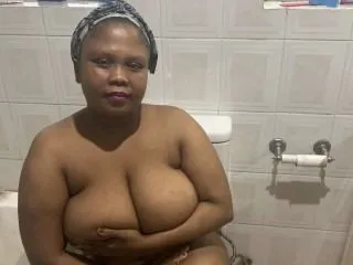 Live sex webcam photo for BIGTITIES30 #6305143