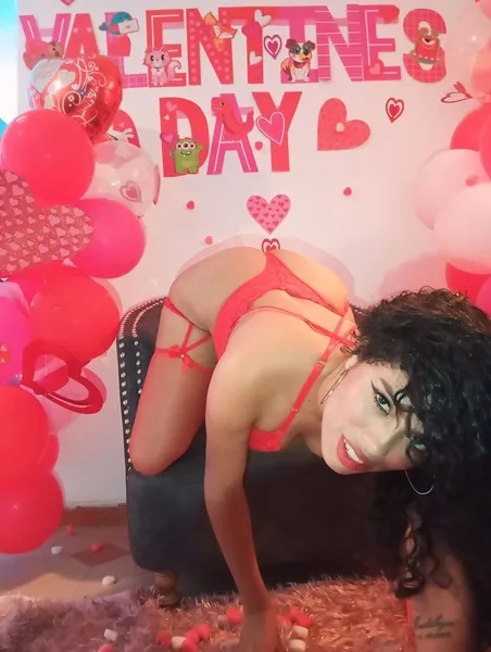 Live sex webcam photo for JulietaJackson18 #6902437