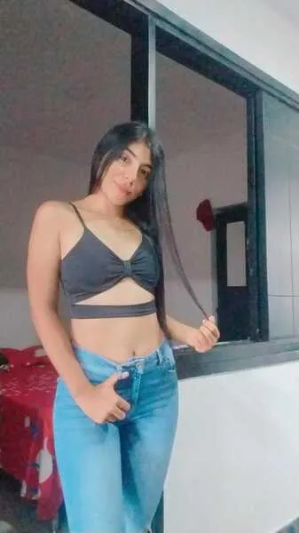 Live sex webcam photo for Agathacooper21 #6312843