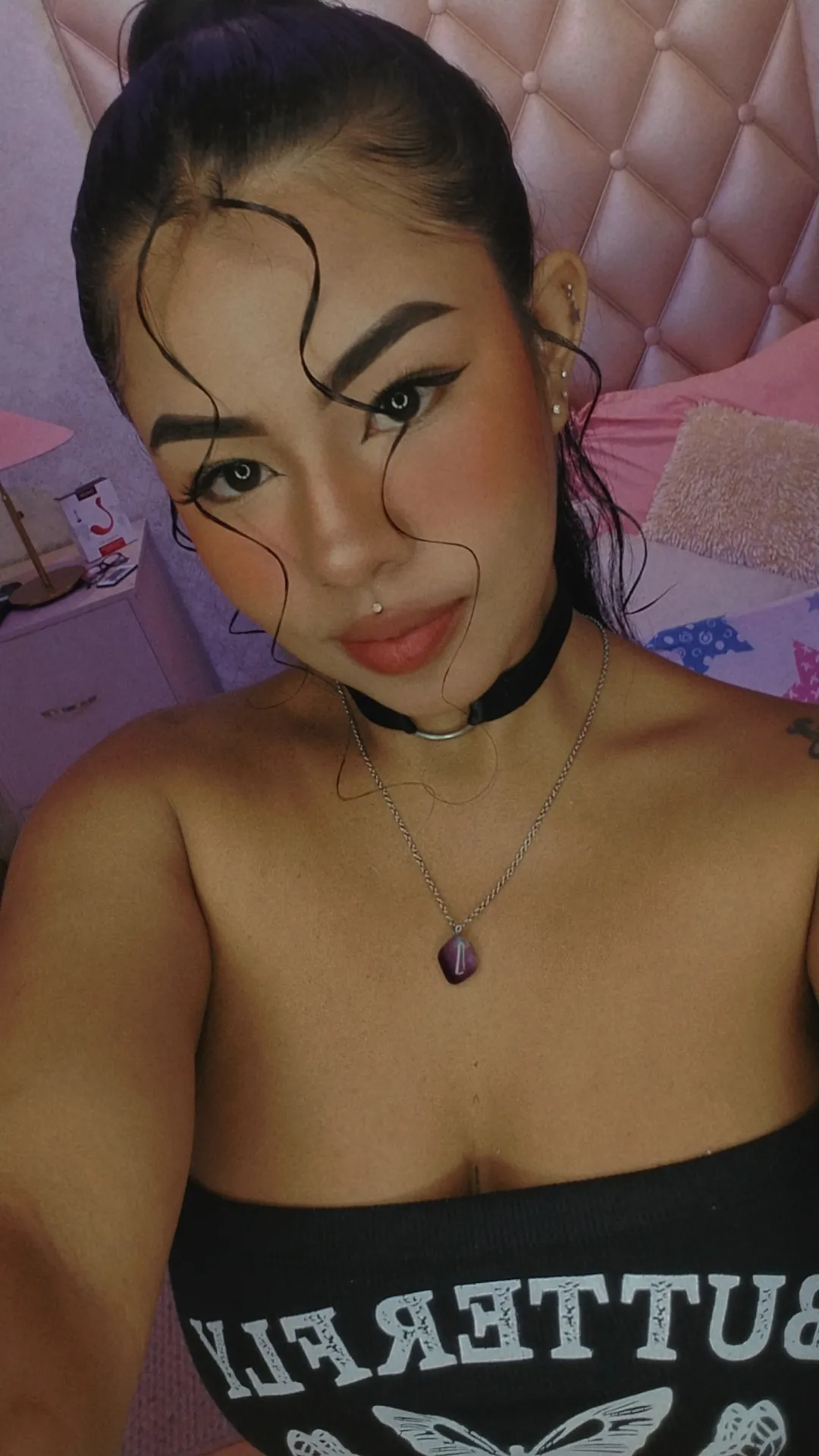 Live sex webcam photo for LilyVegaa #7890095