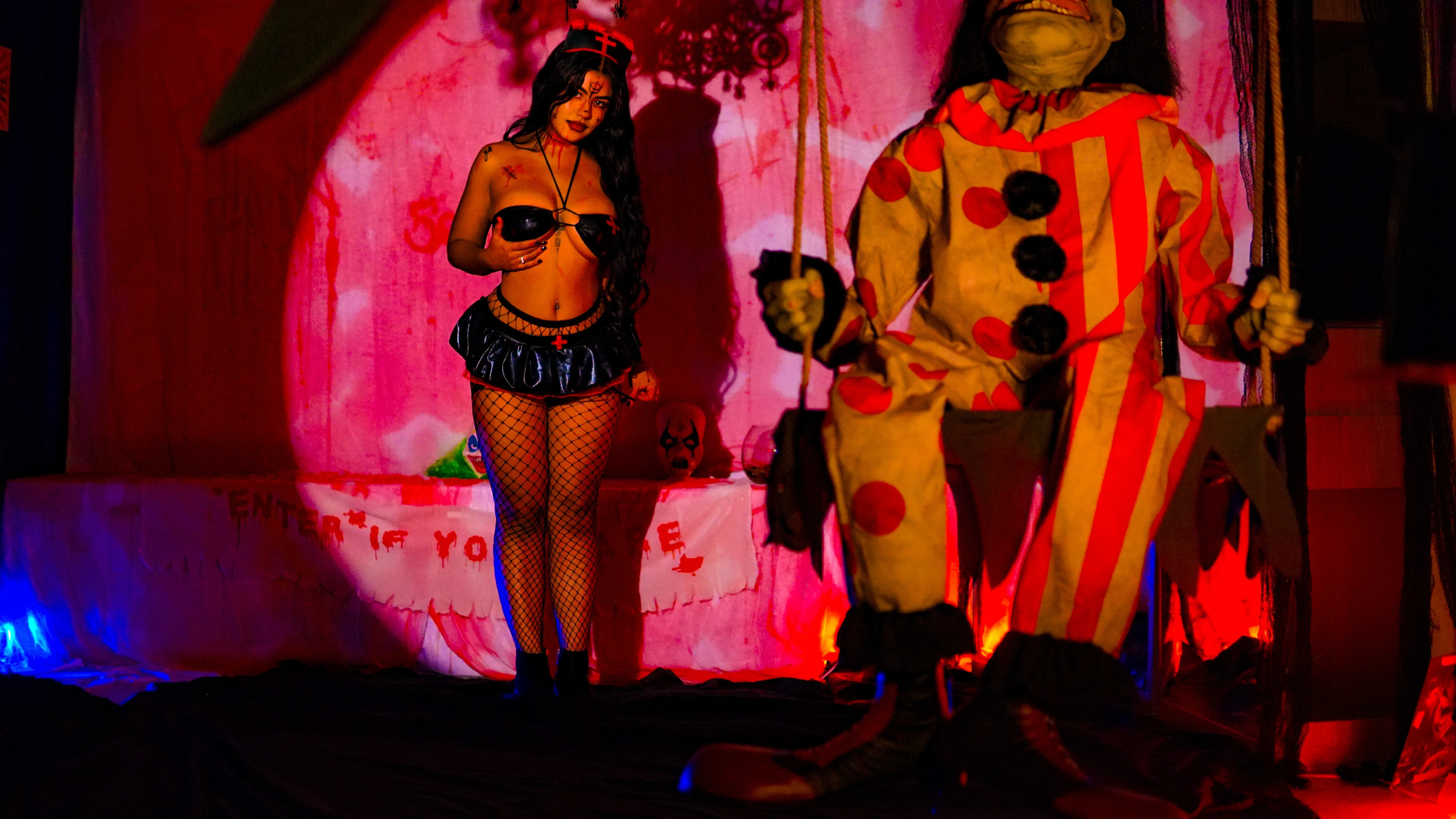 Live sex webcam photo for LilyVegaa #7890130