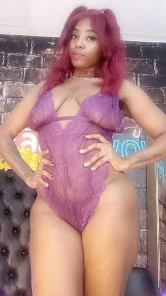 Live sex webcam photo for ThasaJohso #6309130