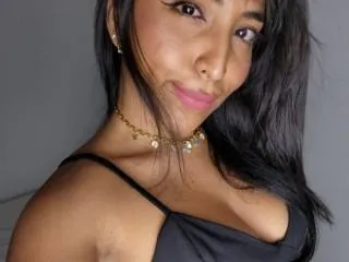 Live sex webcam photo for Catalina_99 #6308742
