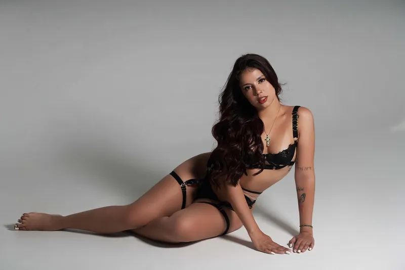 Live sex webcam photo for SamantaGuzman #6424299