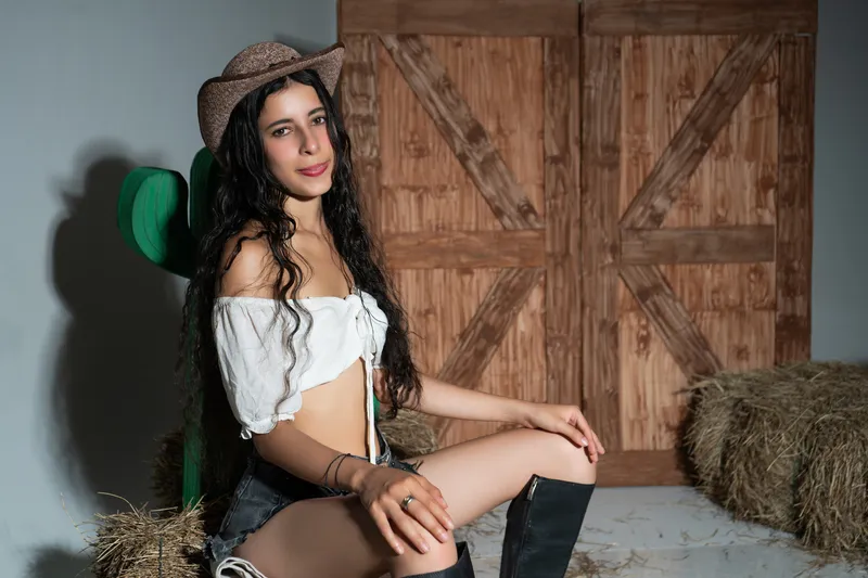 Live sex webcam photo for ChrystalBeall #6405208