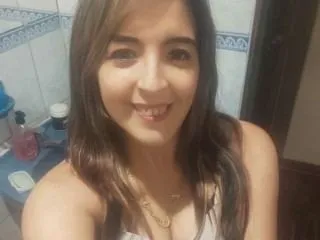 Live sex webcam photo for SweetAngeliLat #6330862