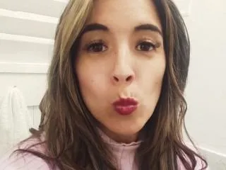Live sex webcam photo for SweetAngeliLat #6408623