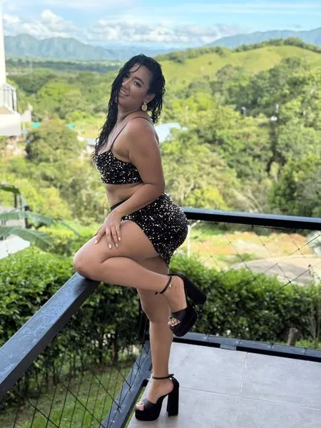 Live sex webcam photo for BETTY_BOOGB #7832539