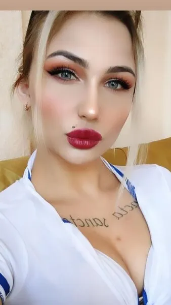 Live sex webcam photo for LianaLuxury #6397780