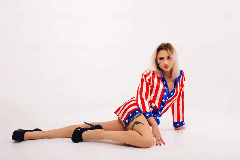 Live sex webcam photo for LianaLuxury #6504530
